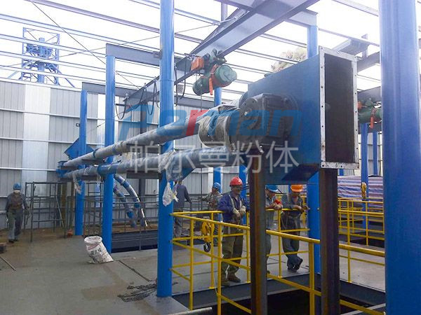 Black material pipe chain conveying production line of an environmental protection technology company in Zibo